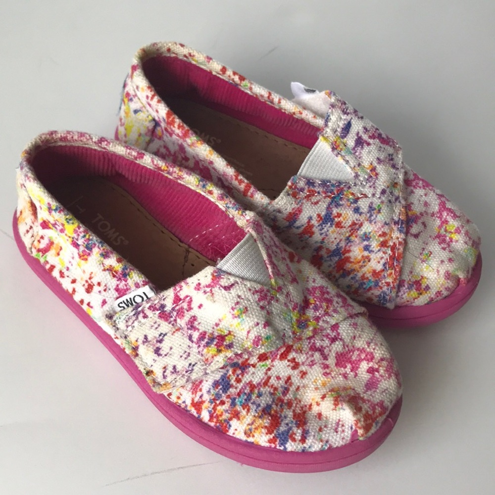 Toms Shoes size 8 toddler girls